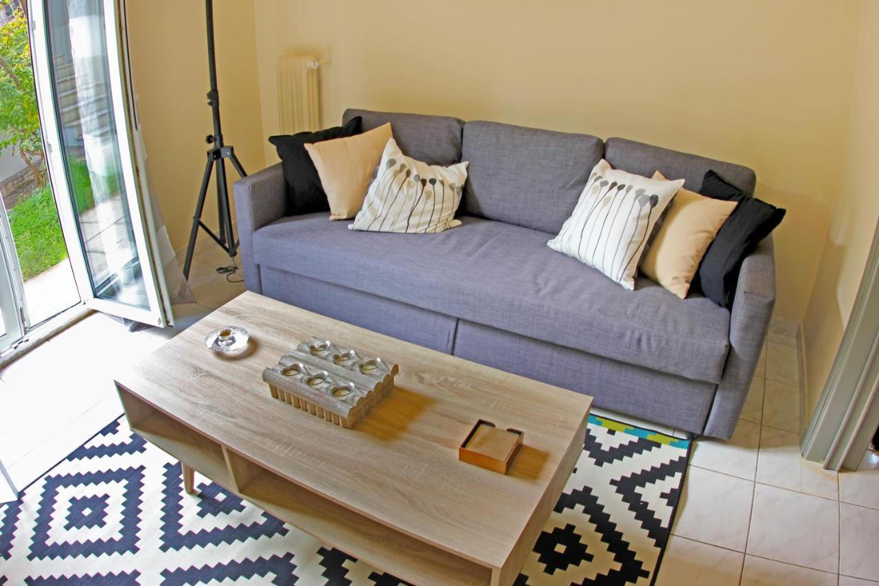Stylish City Center Garden Apartment Atenas Exterior foto